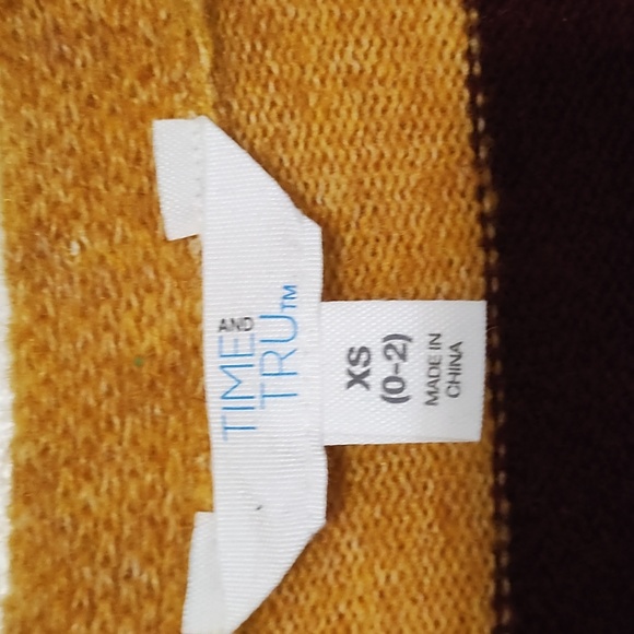 Sweter - Picture 3 of 3